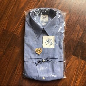 John Weitz Dress Shirt Button Down Blue and White